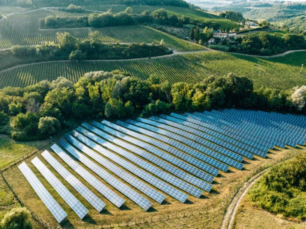 Planta fotovoltaica en techumbre o suelo